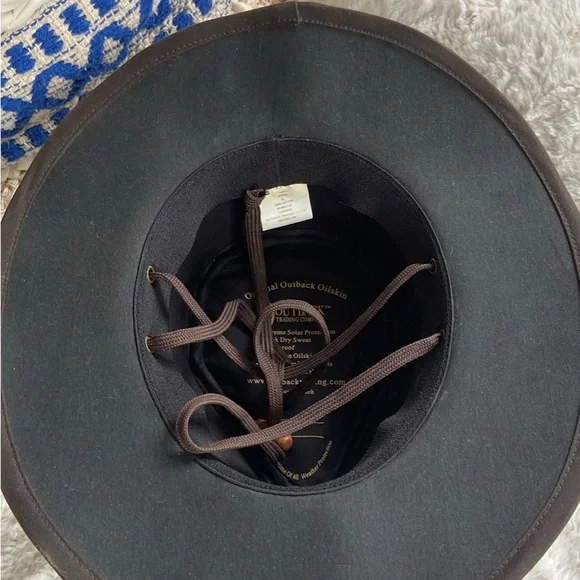 Classic Brown Men's Hat - Picture 7 of 8